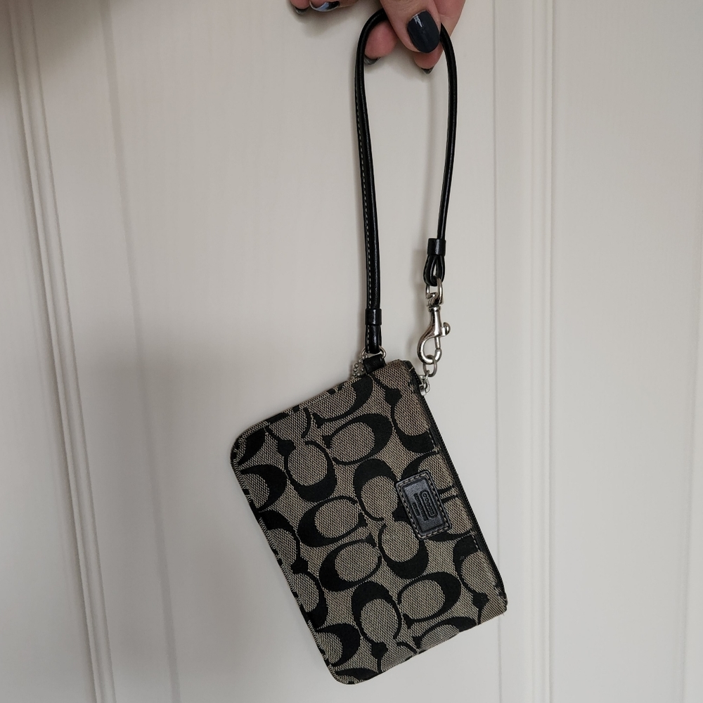Authentic Coach Black Wristlet Like New
